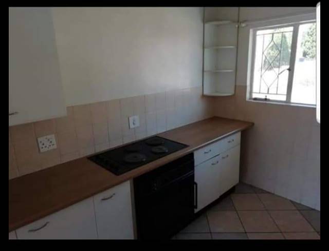 2 BEDROOM APARTMENT FOR SALE IN ROODEKRANS